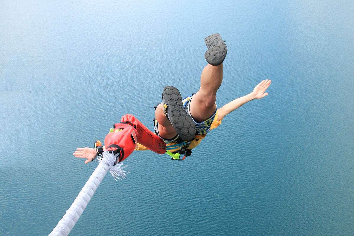 Bungee Jumping at Yamba Dam
