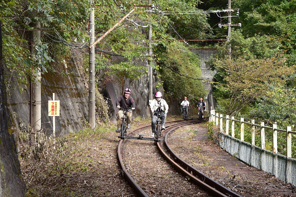 Agatsumakyo Gorge Rail Bike Agattan